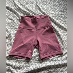 Wunder train 6” size 4 velvet dust